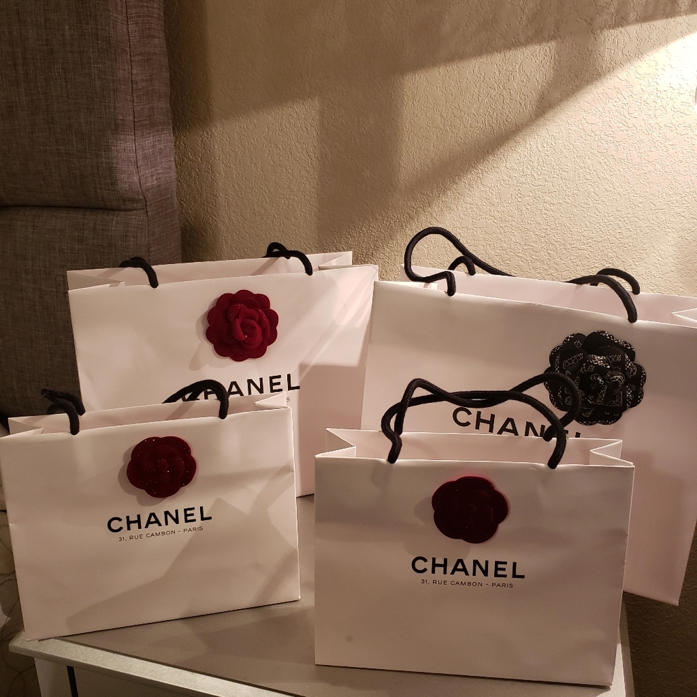 CHANEL paper Bags!💯authentic 😍